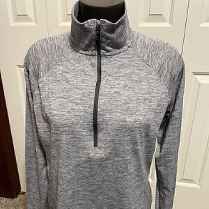 Under Armour HeatGear Womens Large Gray Half ZIP Pullover